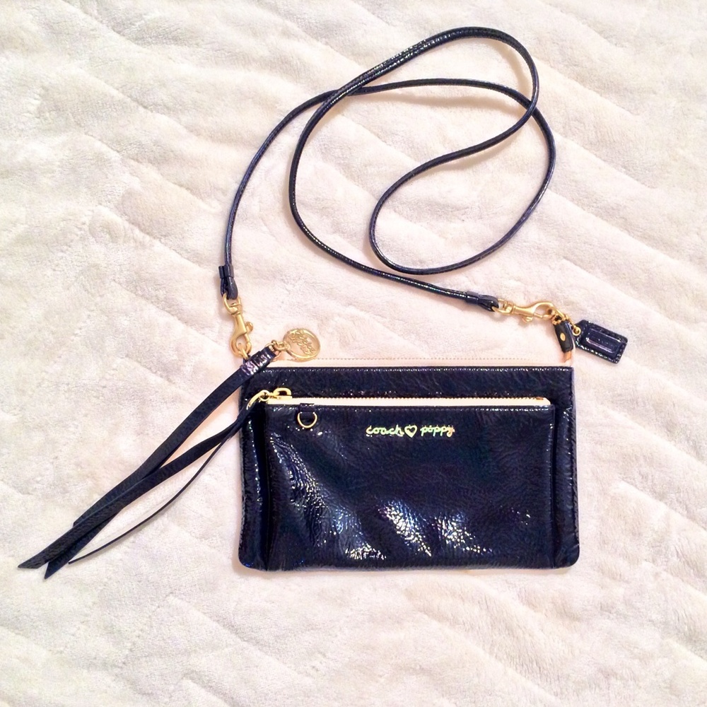 Coach💗Poppy crinkle patent Crossbody w/white trim